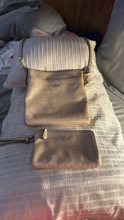 Coach purse and matching wallet