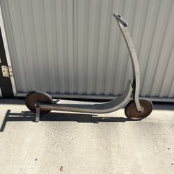 Vintage Metal Scooter “Shooting Star”