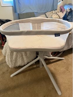 Halo bassiNest swivel sleeper 3.0