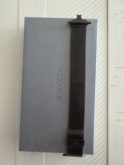 Apple Watch Ultra Titanium Milanese Loop 49mm – Genuine Apple