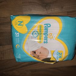Pampers Swaddles 31 Count NEW 
