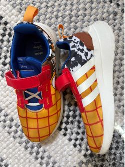 Boy Adidas Shoes size 2Y $5