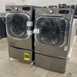 LG Front Load Washer And Dryer With TurboWash (Scratch And Dent)