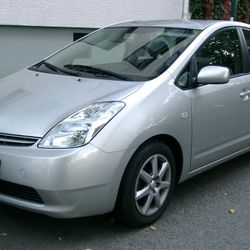 WANTED GEN 2 PRIUS WITH DEAD HYBRID BATTERIES OR ISSUES