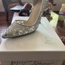 Quinceañera Shoes, Tiara, Necklace & Purse