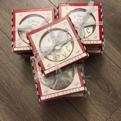 “A Slice Of Love” Pizza Cutter Wedding Party Favors (set of 13)