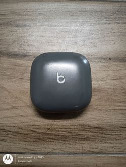 Beats By Dre True Fit Pro Noise Cancelling headphones