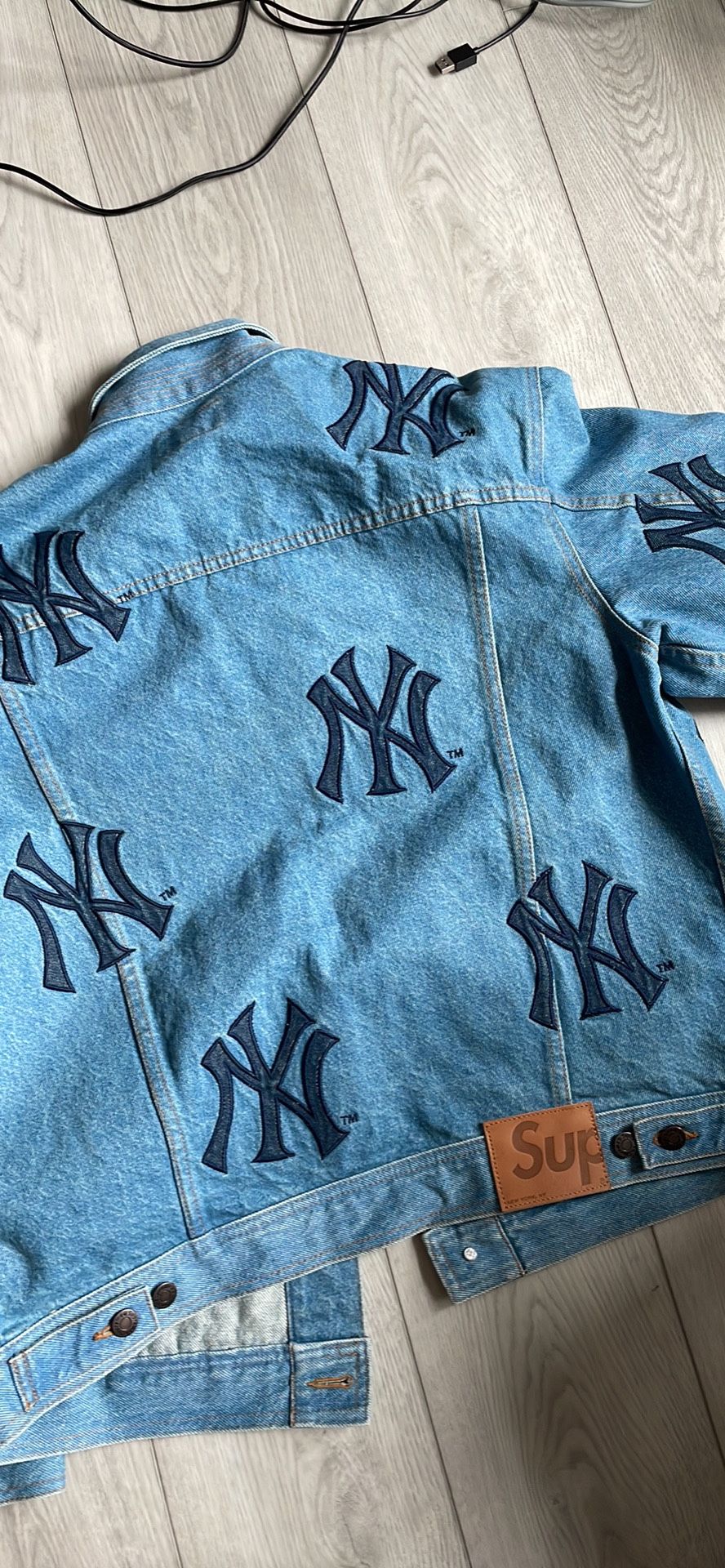 Supreme X Yankee Size Xl