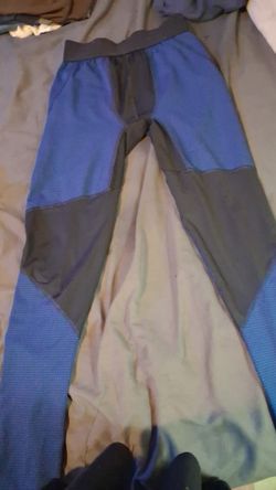 2 pr of Mens sweatpants size medium
