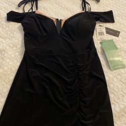 Cocktail perfect black dress