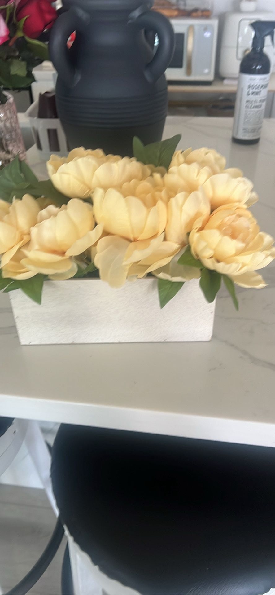 Flowers 2 Vases 