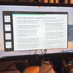 Small Monitor 22", has display port