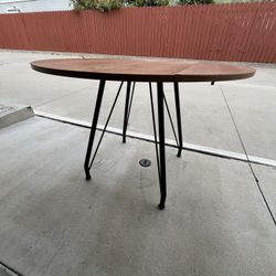42” Drop Leaf Table 