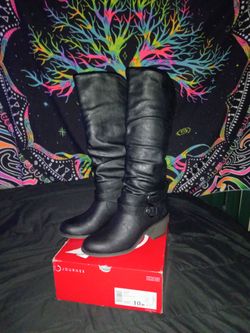 Women's size 10 Journee Boots!!