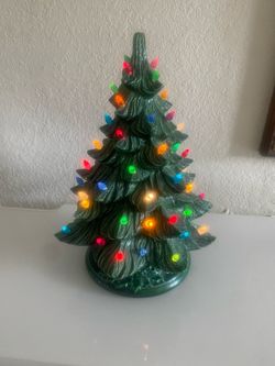 MidCentury Light-Up Ceramic Christmas Tree