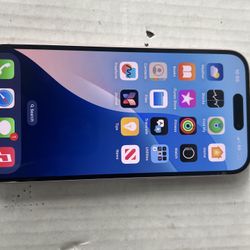 iPhone 15 pink 128 GB