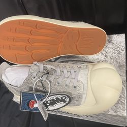 BBIMP Grey Bugs Bunny Shoes Size 9 (42)