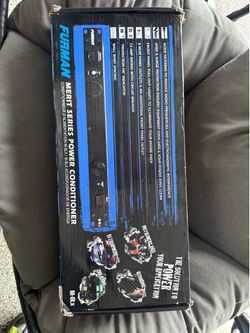 Furman M-8Lx Merit X Series 8 Outlet Power Conditioner & Surge Protector with Dual Rack Lights Plus