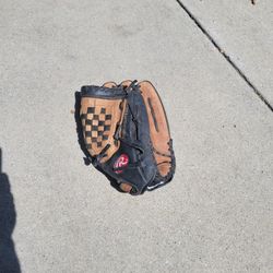 Rawlings Baseball Glove 