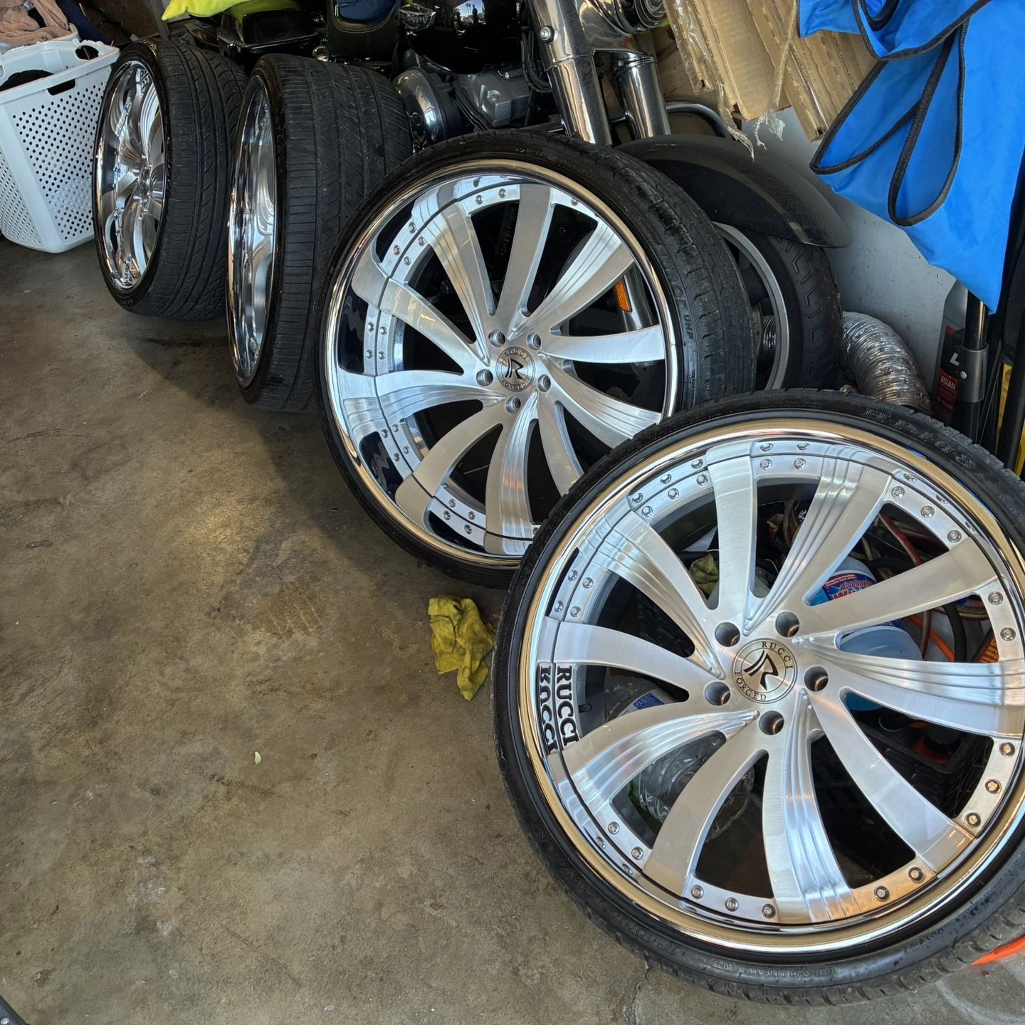 Rucci Wheels 22's /// 24's Staggered 5x120 Bolt Pattern ( Matching ...