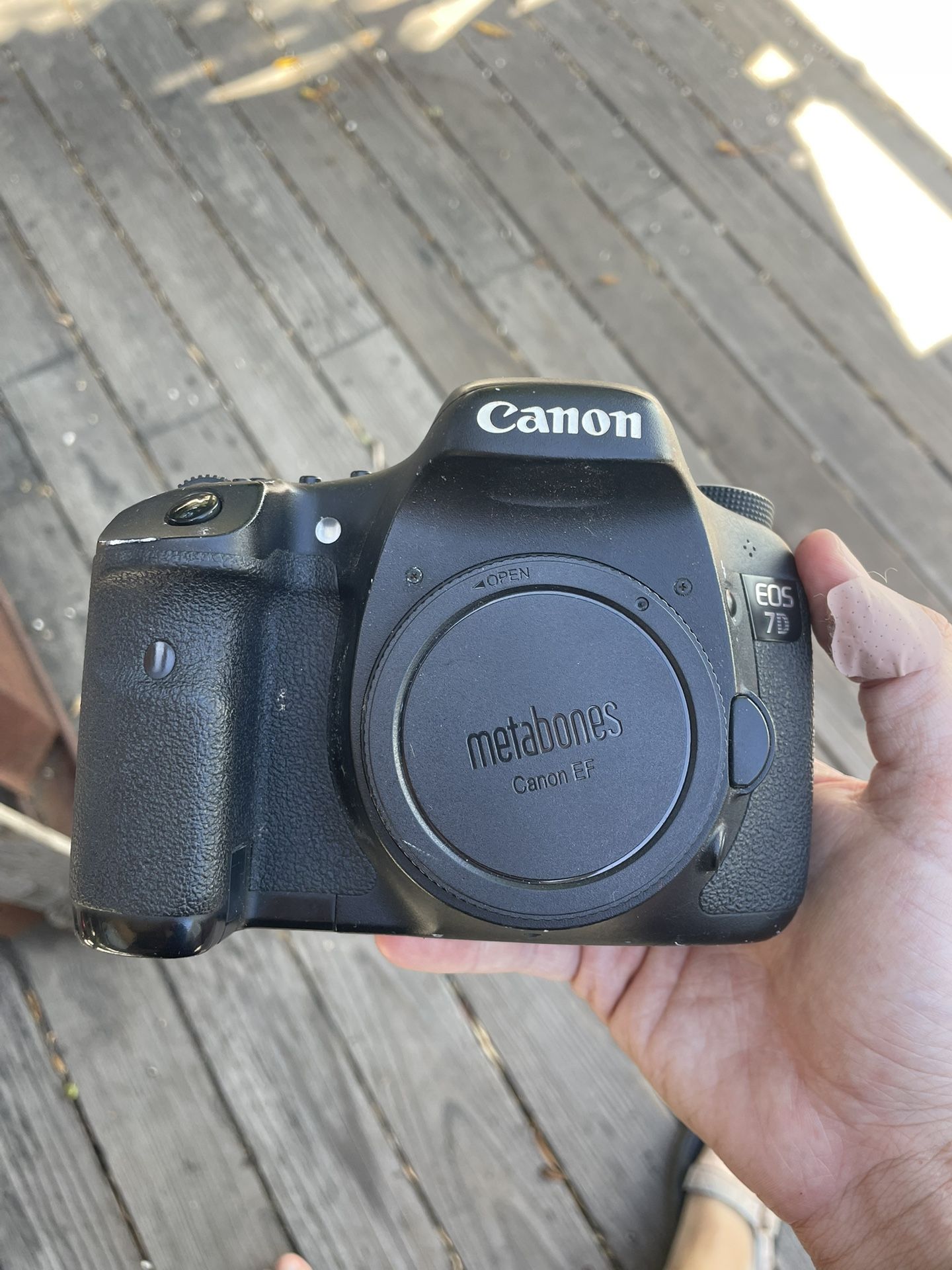 Canon 7D Body (Accessories Available)