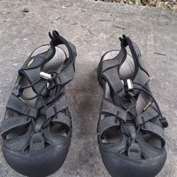KEEN Venice H2 Waterproof Sandals Women, Size 7.5, Closed Toe