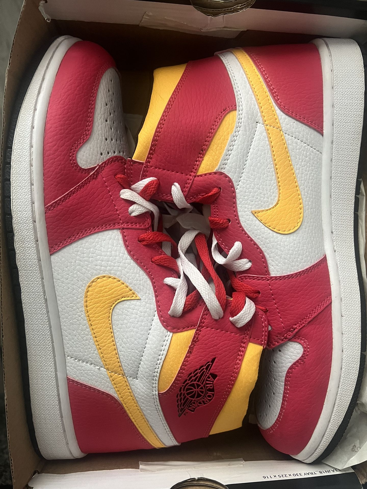 Jordan 1s Retro (Red/White/Yellow) 