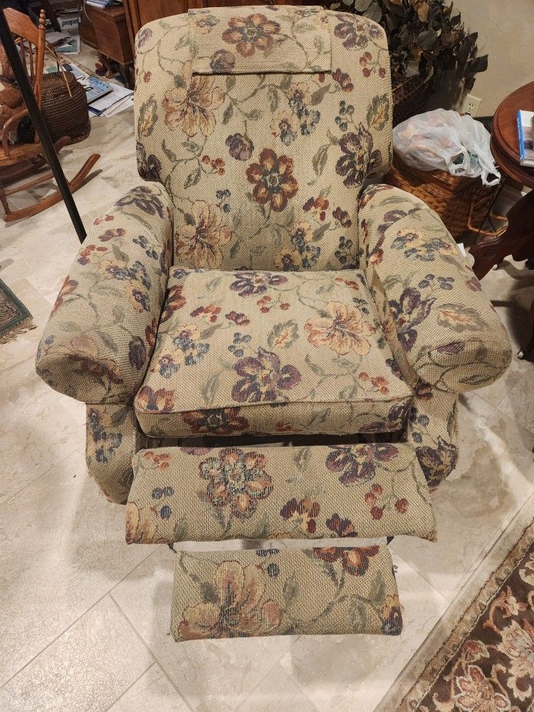 FREE! Oversized reading chair.
