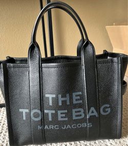 Marc Jacobs Leather tote Medium Like New