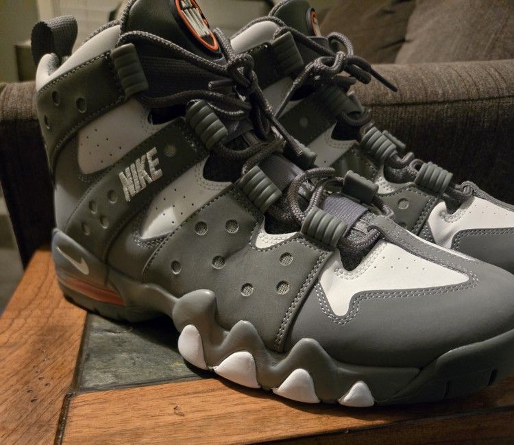 Nike Air Max CB