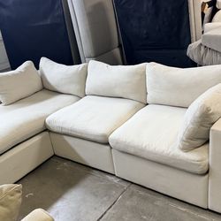 Sectional couch sofa (Free delivery)🚚
