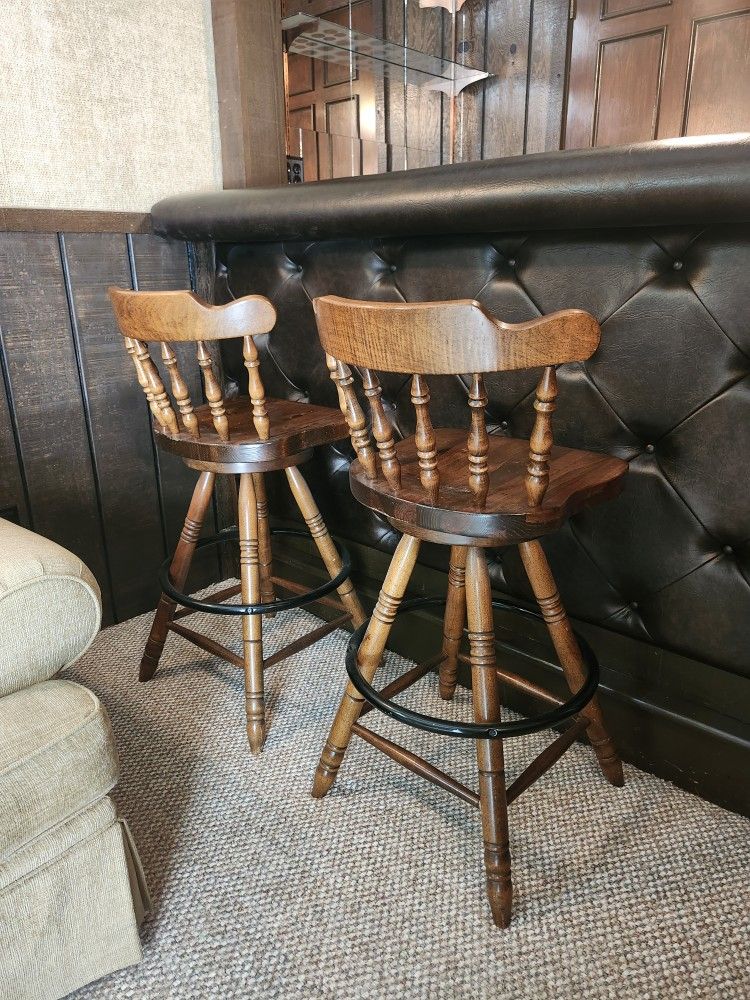 2 Wooden Bar Stools