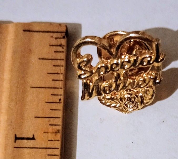 Special Mother Heart Rose Flower Mother's Day Vintage Collectible Lapel Pin A-1
