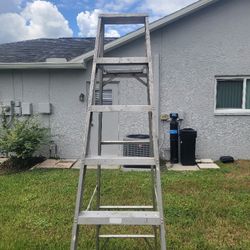 8 Foot Aluminum Step Ladder