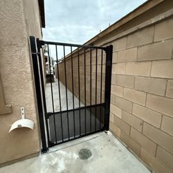 STEEL/IRON/METAL FENCE AND GATES