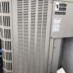 3.5 Tons Air Conditioner Outside Use 