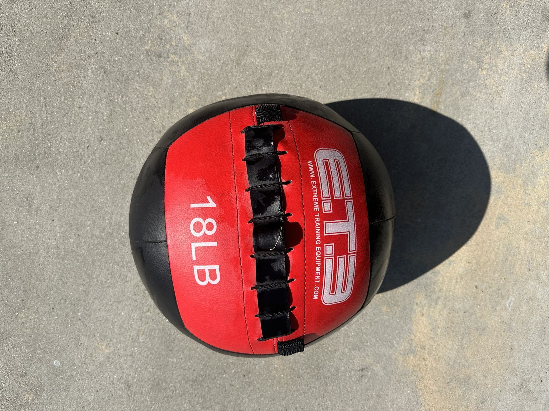 18 lb ETE Med Ball