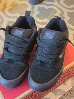 Vans black new skul