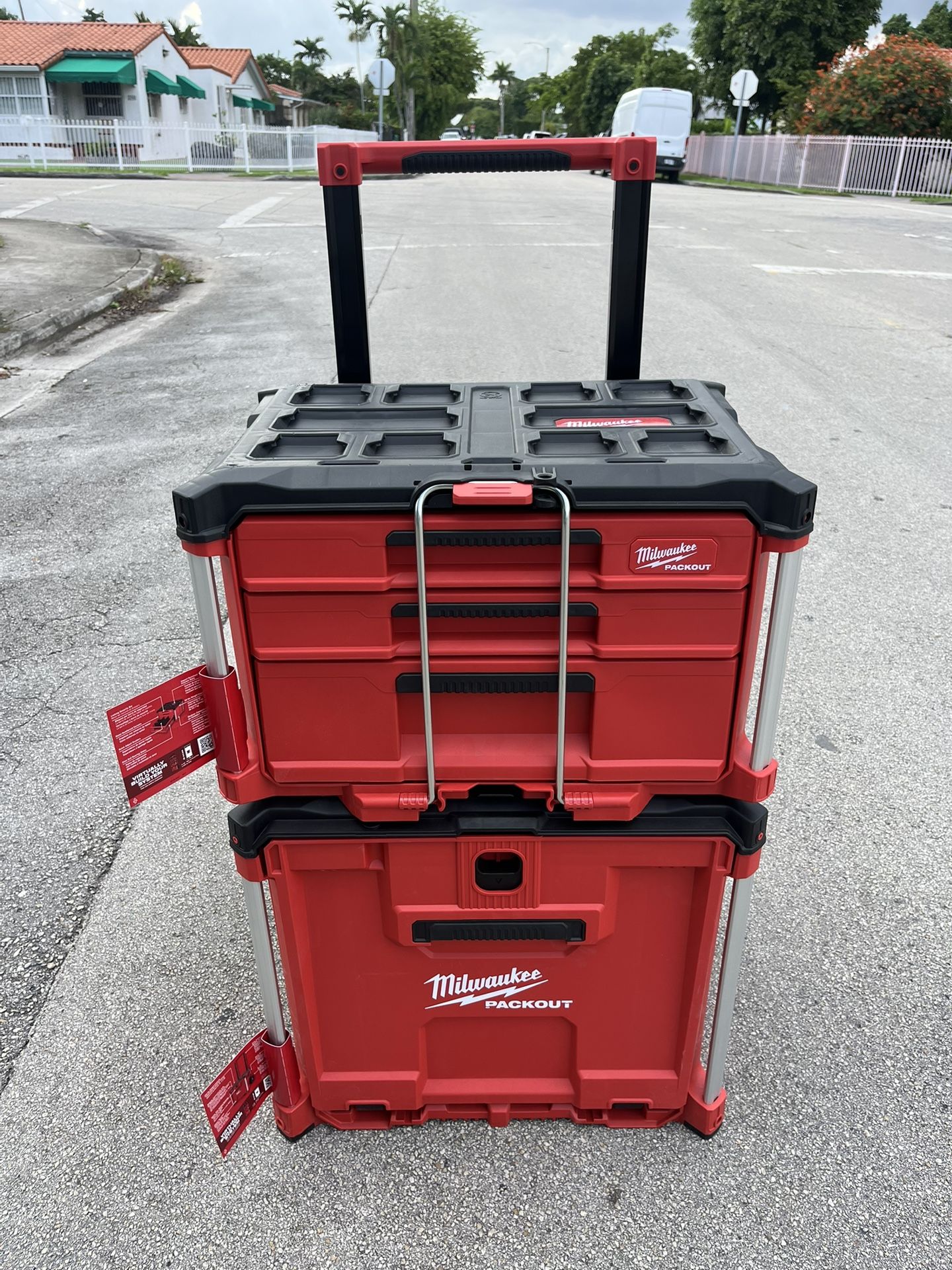 Milwaukee rolling pack out drawer system