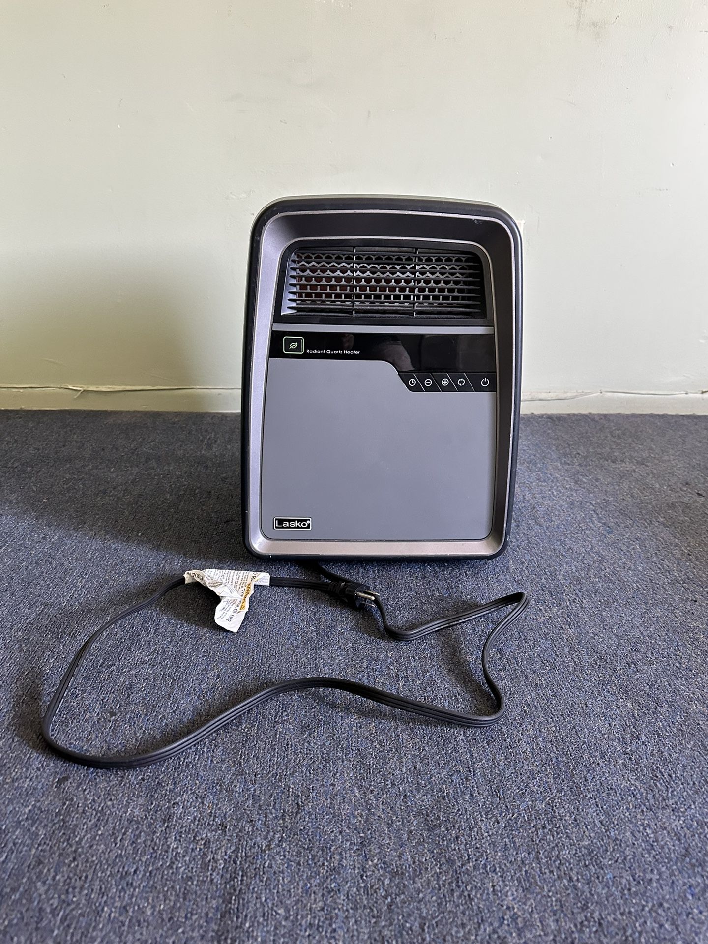 Lasko 6101 Infrared Quartz Console Heater for Sale in Glendale, CA - OfferUp