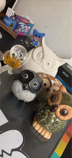 Decorative Owl sculptures