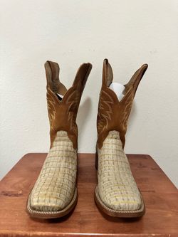 Cody James Exotic Caiman Square Toe Boots Men’s 9D — New w/ Sole Marks