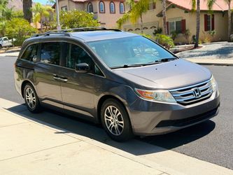 Honda oddysey 2015 clean tittle