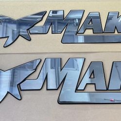 Emblema Mako Boat