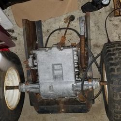 Rear Drive & Transmission Lawn Tractor 