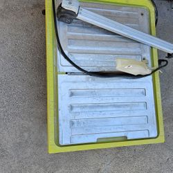 Ryobi 7" Blade Tabletob Wet Tile Saw