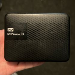wd My Passport x Hard Drive 