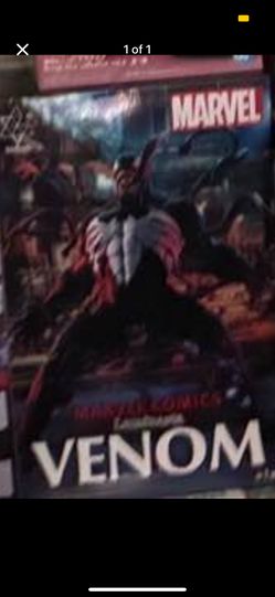 Marvelcomics Luminasta Venom Figure Japan From New 30