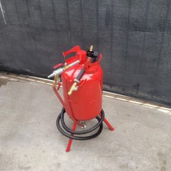 Abresive Blaster  20lb 125 Psi 