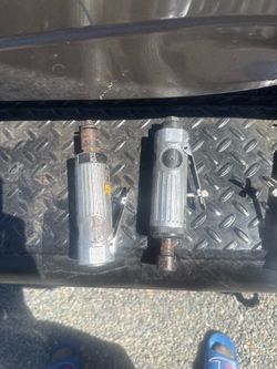 Central Pneumatic 1/4 in. air die grinders,